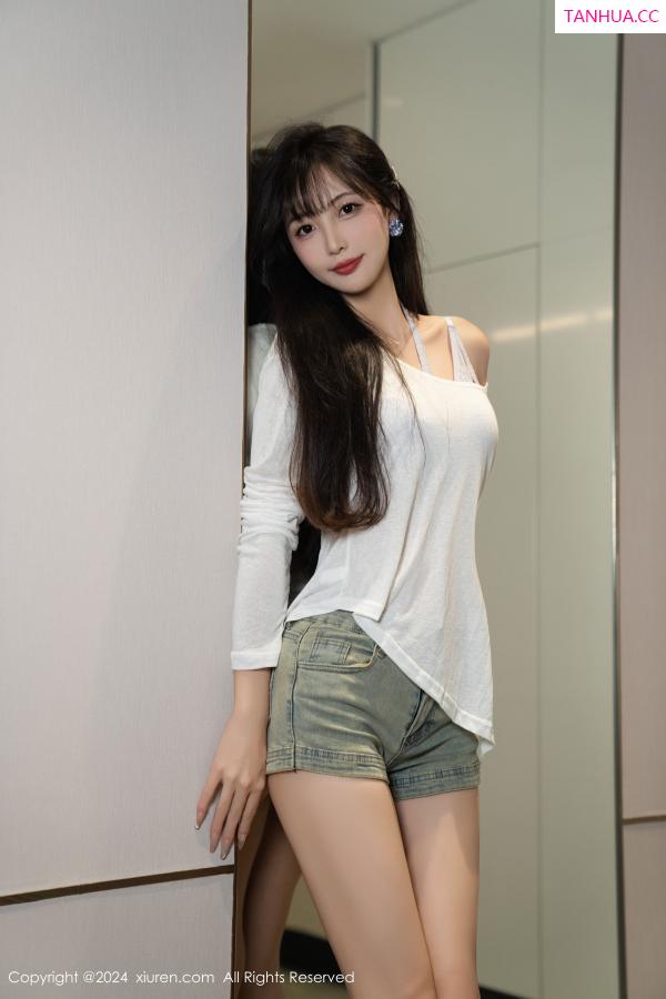 林星阑  [XiuRen]高清写真图 2024.09.26 No.9215 林星阑 美腿性感第13张图片